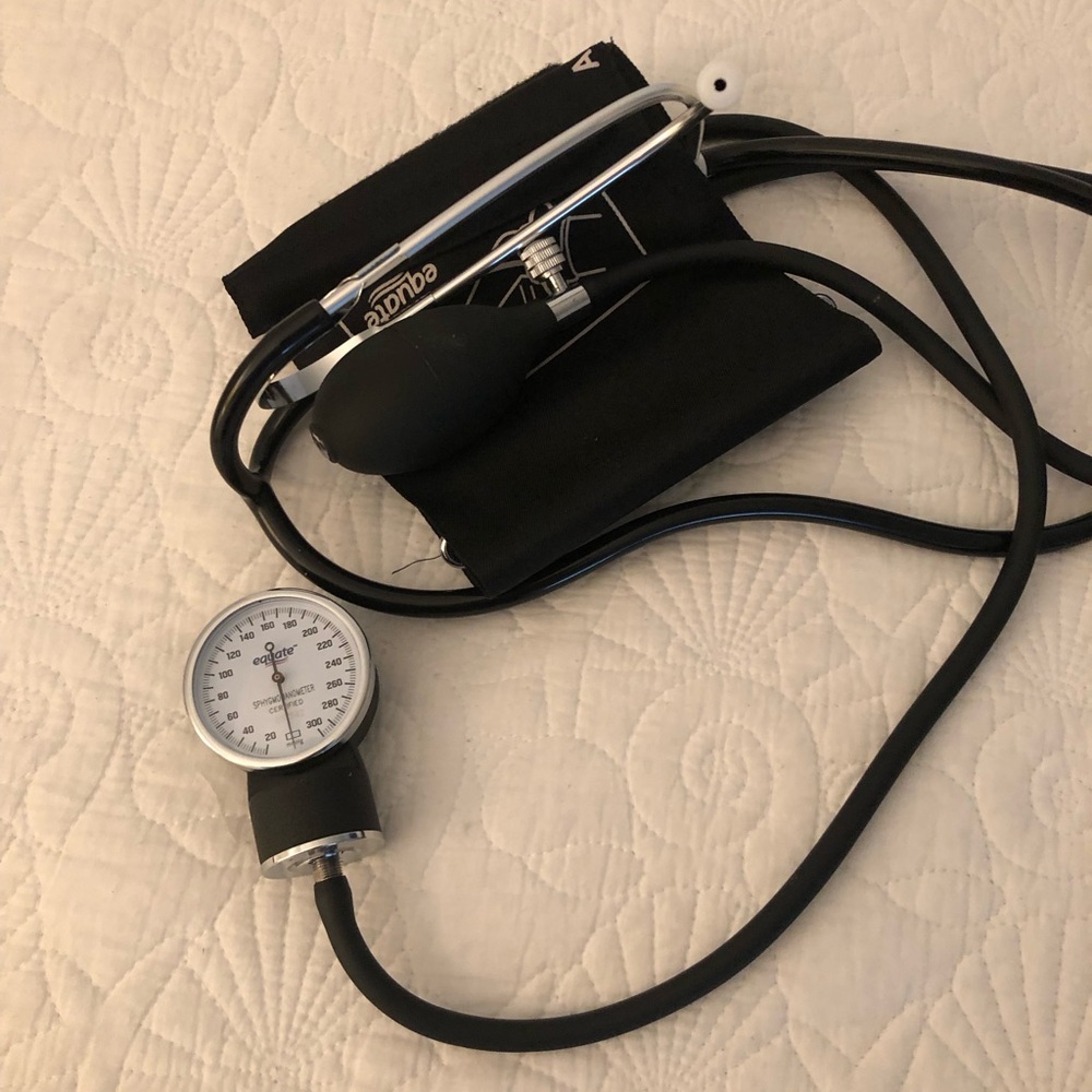 Aneroid Sphygmomanometer Blood Pressure Cuff - Black